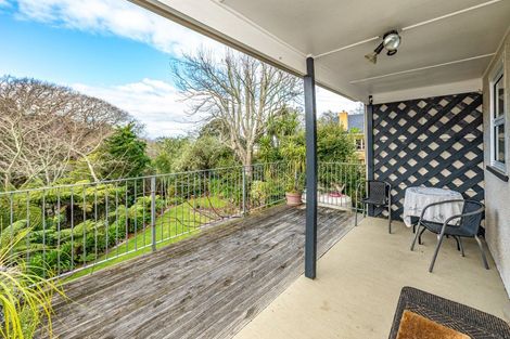 Photo of property in 20 Great North Road, Saint Johns Hill, Whanganui, 4500