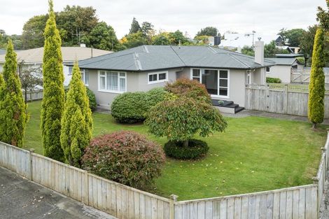 Photo of property in 1 Woodstock Place, Hokowhitu, Palmerston North, 4410