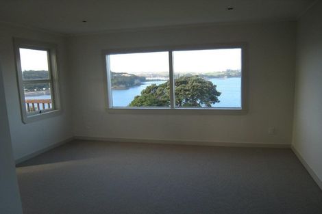 Photo of property in 81 Tiri Road, Tindalls Beach, Whangaparaoa, 0930