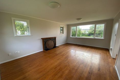 Photo of property in 24 Trojan Crescent, New Lynn, Auckland, 0600