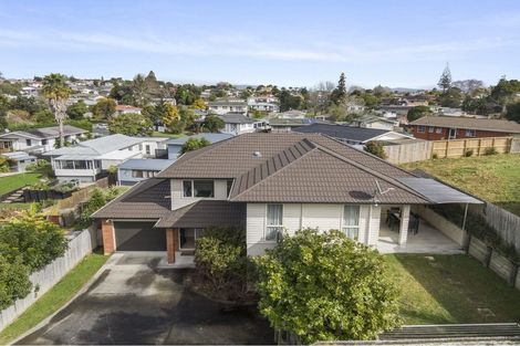 Photo of property in 13a Poto Street, Te Atatu South, Auckland, 0610