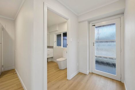 Photo of property in 77 Macleans Road, Bucklands Beach, Auckland, 2014