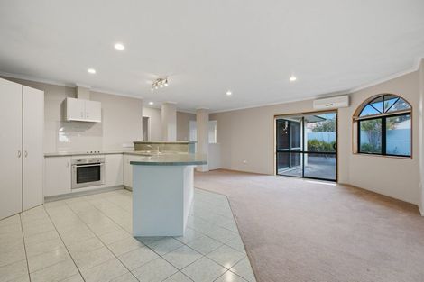 Photo of property in 28 Sterling Gate Drive, Bethlehem, Tauranga, 3110