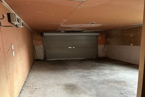 Photo of property in 2 Happy Valley Road, Owhiro Bay, Wellington, 6023