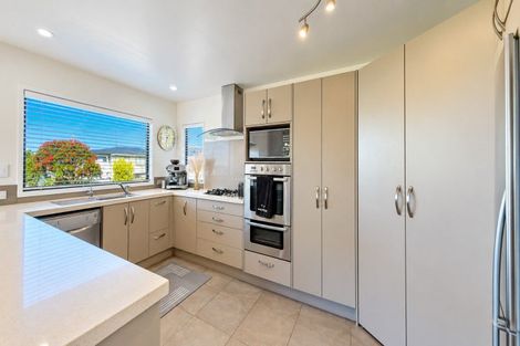 Photo of property in 400 Onemana Drive, Onemana, Whangamata, 3691