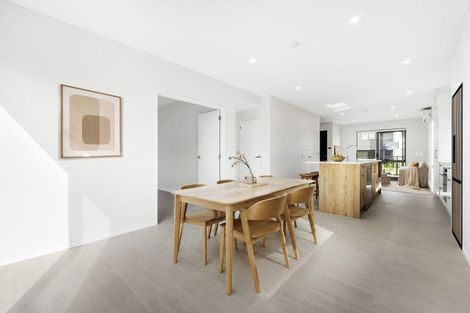 Photo of property in 1 Viridian Avenue, Rosehill, 2113