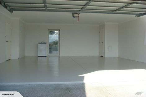 Photo of property in 5b Henry Street, Avondale, Auckland, 1026