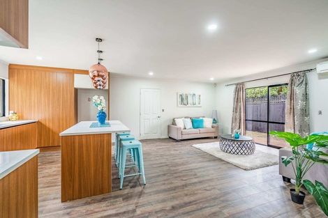 Photo of property in 13 Neta Grove, Henderson, Auckland, 0612