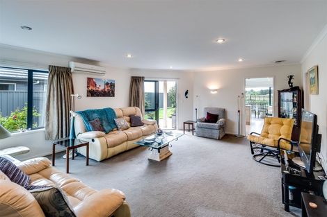 Photo of property in 35 Mcnaughton Place, Onekawa, Napier, 4110