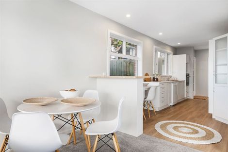 Photo of property in 97 Dyers Pass Road, Cashmere, Christchurch, 8022