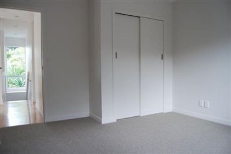 Photo of property in 3/12 Inga Road, Milford, Auckland, 0620