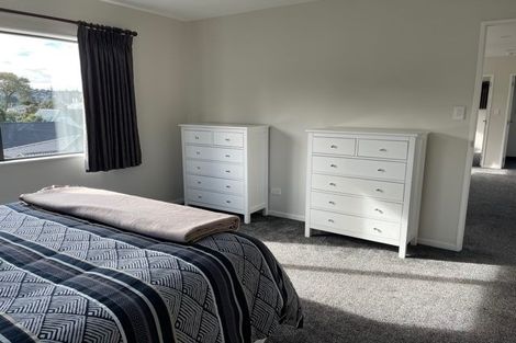 Photo of property in 10 Han Court, Glen Eden, Auckland, 0602