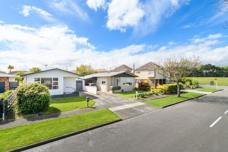 Photo of property in 89 Wikiriwhi Crescent, Awapuni, Palmerston North, 4412