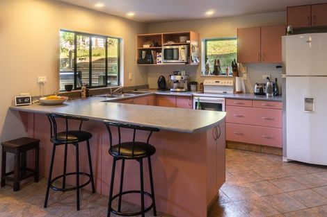 Photo of property in 50 Scott Road, Stanmore Bay, Whangaparaoa, 0932