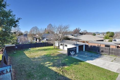 Photo of property in 16 Bateman Avenue, Bryndwr, Christchurch, 8053