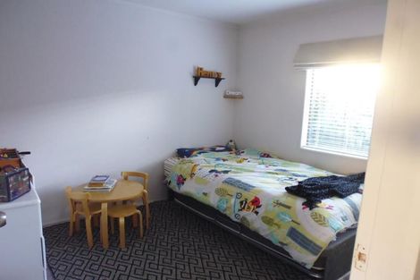 Photo of property in 6 Ross Grove, Paraparaumu, 5032