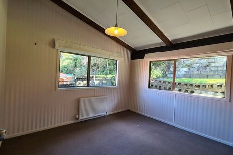 Photo of property in 113 Poplar Grove, Whalers Gate, New Plymouth, 4310