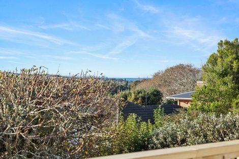 Photo of property in 24 Alton Avenue, Hillcrest, Auckland, 0627