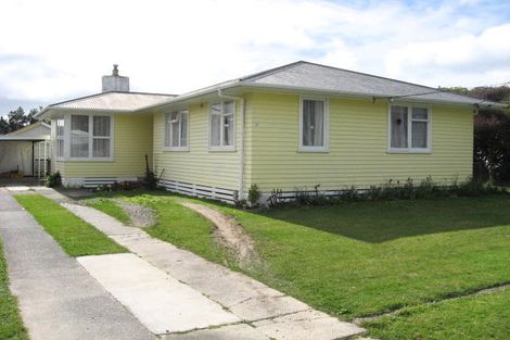 Photo of property in 37 Hinau Grove, Wainuiomata, Lower Hutt, 5014