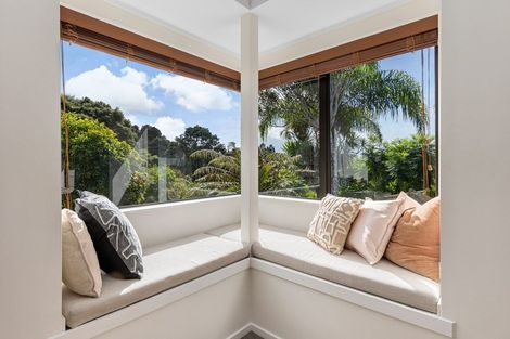 Photo of property in 3b Laingrange Place, Laingholm, Auckland, 0604