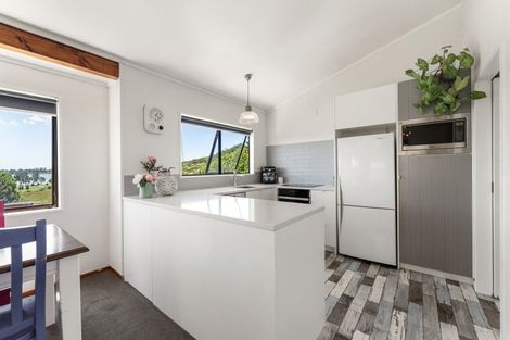 Photo of property in 31 Dingadee Street, Welcome Bay, Tauranga, 3112