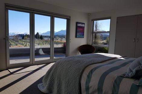 Photo of property in 9 Dwyer Place, Lake Tekapo, 7999