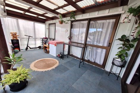 Photo of property in 4 Banksia Place, Goodwood Heights, Auckland, 2105