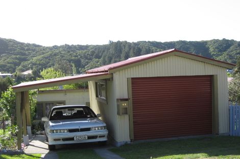 Photo of property in 48 Milton Terrace, Picton, 7220