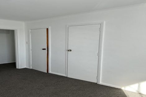 Photo of property in 9 Berkshire Grove, Cannons Creek, Porirua, 5024