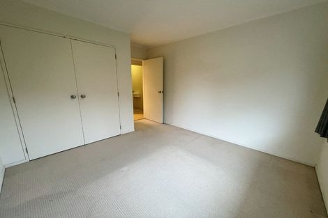 Photo of property in 1 Sunvista Avenue, Oteha, Auckland, 0632
