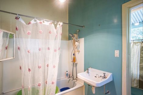 Photo of property in 108 Ngatiawa Road, Reikorangi, Waikanae, 5391