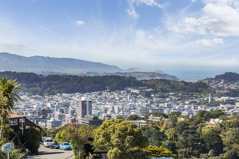 Photo of property in 3 Puketiro Avenue, Northland, Wellington, 6012