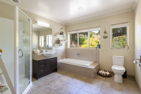 Photo of property in 381 Upper Waiwera Road, Puhoi, Silverdale, 0994