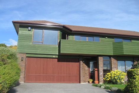 Photo of property in 4 The Top Gallant, Whitby, Porirua, 5024