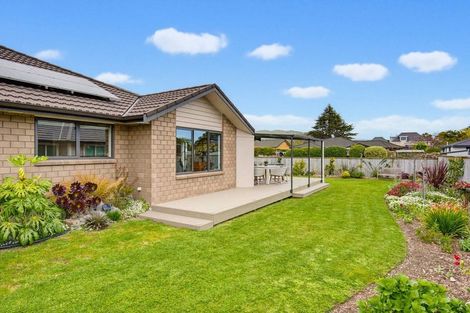 Photo of property in 35 Waipunahau Road, Waikanae, 5036