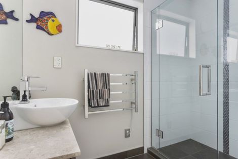 Photo of property in Wilk Heights, 8/8 Wilk Lane, Browns Bay, Auckland, 0630