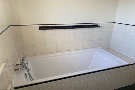 Photo of property in 68a Memorial Avenue, Ilam, Christchurch, 8053