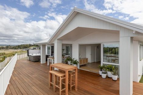 Photo of property in 26 Oyster Place, Omokoroa, 3114