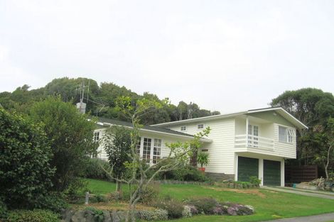 Photo of property in 20 Balliol Drive, Tawa, Wellington, 5028