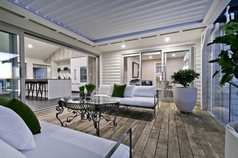 Photo of property in 63 Tiri Road, Manly, Whangaparaoa, 0930