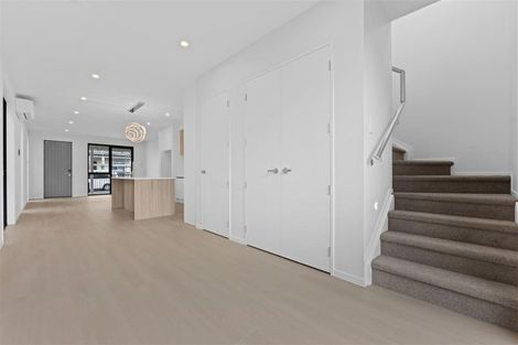 Photo of property in 14 Waimarie Drive, Karaka, 2578