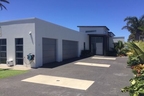 Photo of property in 117 Churchill Road, Rothesay Bay, Auckland, 0630