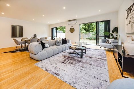 Photo of property in 10a Carlos Drive, Flat Bush, Auckland, 2016