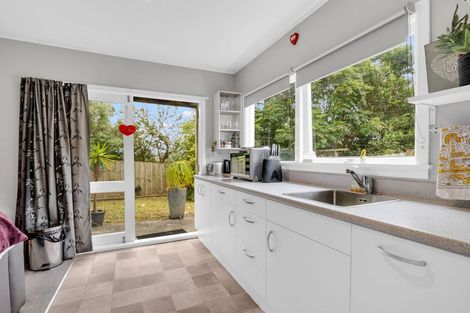 Photo of property in 14 Brightside Road, Stanmore Bay, Whangaparaoa, 0932
