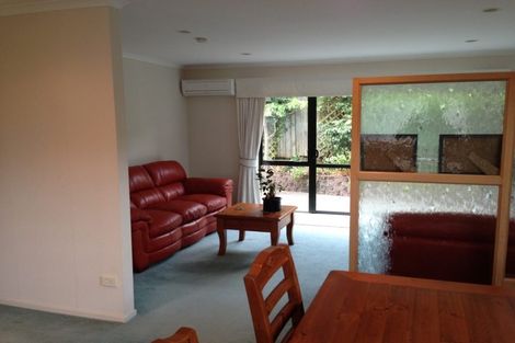 Photo of property in 71 Moyrus Crescent, East Tamaki Heights, Auckland, 2016