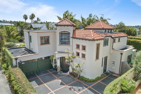 Photo of property in 6a Cecil Road, Milford, Auckland, 0620