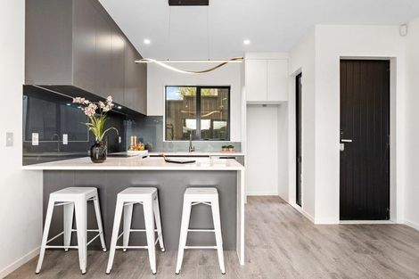 Photo of property in 2/122 Archibald Road, Kelston, Auckland, 0602