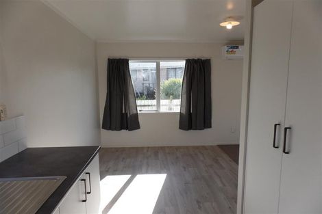 Photo of property in 2/55 Palmers Road, Clendon Park, Auckland, 2103