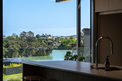 Photo of property in 9 Pekapeka Street, Raglan, 3225