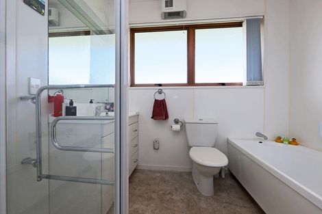 Photo of property in 4 Skerrett Crescent, Tamatea, Napier, 4112